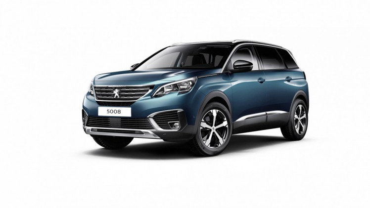 Nieuwe Peugeot 5008 onthuld. Dit zijn de eerste beelden. Peugeot transformeert de MPV naar een SUV maar zonder in te boeten op ruimte en functionaliteit.