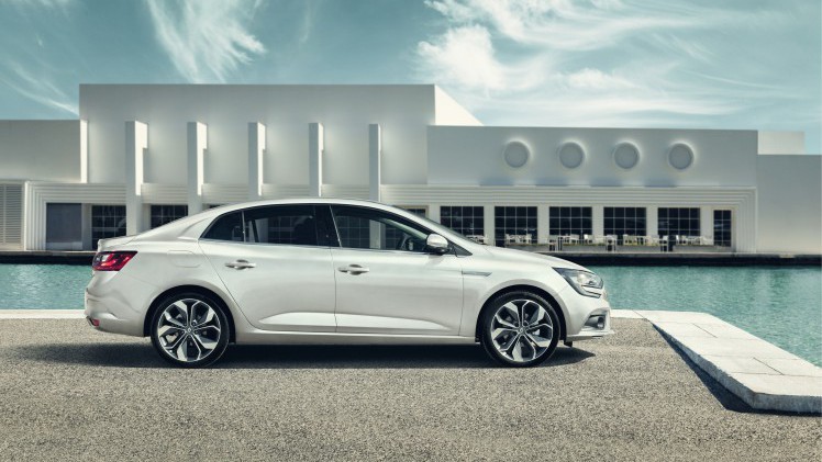 De nieuwe Renault Mgane laat zich nu ook zien als Grand Coup. Het is de chique benaming voor een sedan.