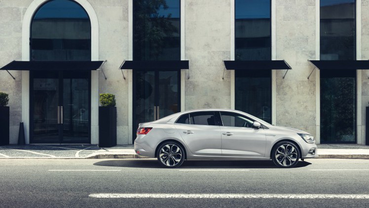 De nieuwe Renault Mgane laat zich nu ook zien als Grand Coup. Het is de chique benaming voor een sedan.
