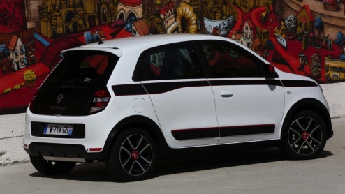 Nieuwe Renault Twingo 2014 autotest, we hebben een rij-impressie van de nieuwe Renault Twingo, gereden in Nantes, Frankrijk tijdens de introductie.