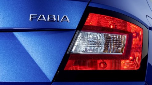 Autotest nieuwe Skoda Fabia 1.2 TSI met 90 pk en 110 pk. Gereden met de nieuwe generatie Fabia in de omgeving van Lissabon.