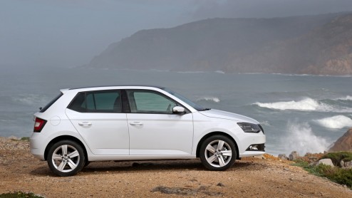 Autotest nieuwe Skoda Fabia 1.2 TSI met 90 pk en 110 pk. Gereden met de nieuwe generatie Fabia in de omgeving van Lissabon.