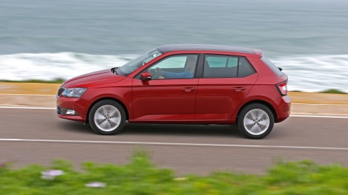 Autotest nieuwe Skoda Fabia 1.2 TSI met 90 pk en 110 pk. Gereden met de nieuwe generatie Fabia in de omgeving van Lissabon.