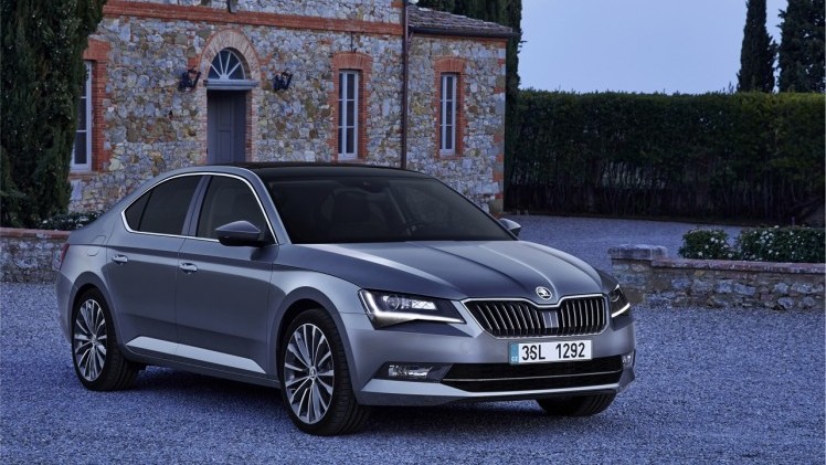 Nieuwe Skoda Superb getest: eerste indruk tijdens de persintroductie in Florence.