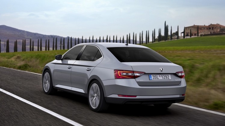 Nieuwe Skoda Superb getest: eerste indruk tijdens de persintroductie in Florence.