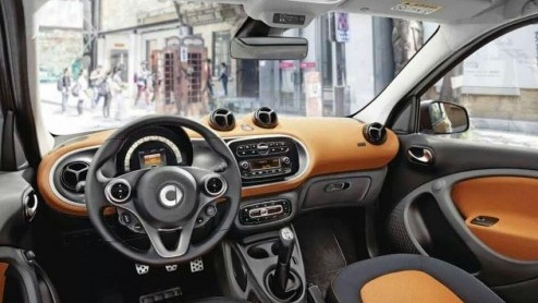 Vanavond wordt de nieuwe Smart Fortwo en Forfour onthuld tijdens een groots opgezet evenement in het Tempodrom in Berlijn.