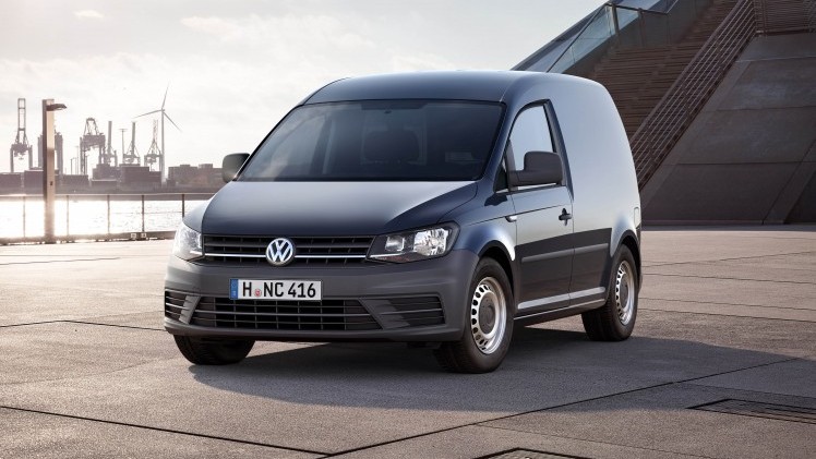 Nieuwe Volkswagen Caddy te bestellen vanaf 12.550 euro en vanaf 13.650 euro in de standaarduitvoering. De populaire bedrijfswagen staat in de zomer bij de dealers.