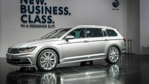 Prijzen en uitvoeringen van nieuwe Volkswagen Passat bekend gemaakt. De nieuwe middenklasser is er vanaf 30.190 euro, waarbij de 1.6 TDI en 2.0 TDI in aanmerking komen voor 20% bijtelling.