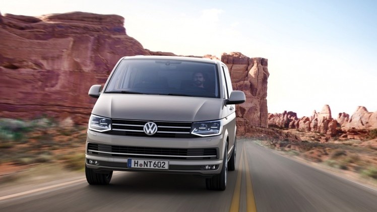 Autotest en rijimpressie van Volkswagen Transporter T6 2.0 TDI 75 kW en Multivan 2.0 TDI 140 kW.