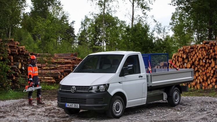 Autotest en rijimpressie van Volkswagen Transporter T6 2.0 TDI 75 kW en Multivan 2.0 TDI 140 kW.