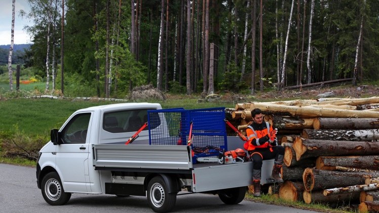 Autotest en rijimpressie van Volkswagen Transporter T6 2.0 TDI 75 kW en Multivan 2.0 TDI 140 kW.