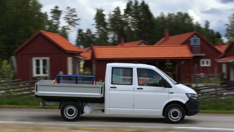 Autotest en rijimpressie van Volkswagen Transporter T6 2.0 TDI 75 kW en Multivan 2.0 TDI 140 kW.
