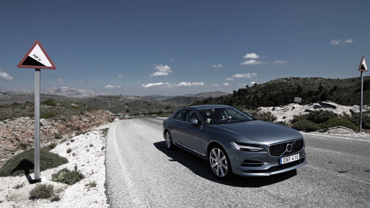 Autotest Volvo S90 T6 en V90 D5 AWD PowerPulse, de nieuwe topmodellen van Volvo waarmee de Zweden het premium en luxe segment betreedt. Klaar voor de Duitsers?