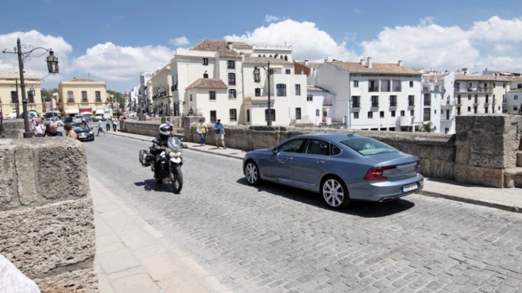 Autotest Volvo S90 T6 en V90 D5 AWD PowerPulse, de nieuwe topmodellen van Volvo waarmee de Zweden het premium en luxe segment betreedt. Klaar voor de Duitsers?