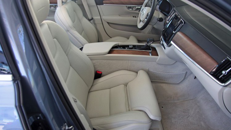 Autotest Volvo S90 T6 en V90 D5 AWD PowerPulse, de nieuwe topmodellen van Volvo waarmee de Zweden het premium en luxe segment betreedt. Klaar voor de Duitsers?