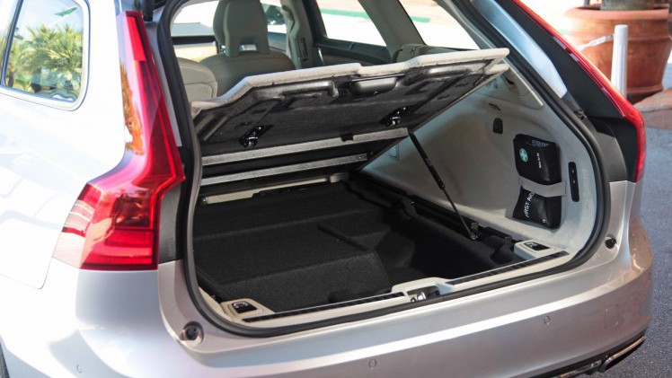 Autotest Volvo S90 T6 en V90 D5 AWD PowerPulse, de nieuwe topmodellen van Volvo waarmee de Zweden het premium en luxe segment betreedt. Klaar voor de Duitsers?