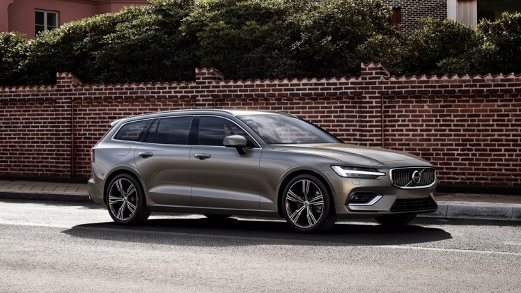 Volvo laat zonder teasers vooraf ineens de nieuwe V60 op de wereld los.