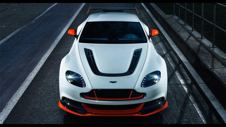 Aston Martin heeft de naam van de Aston Martin Vantage GT3, die het merk onthulde op de Autosalon van Genve, gewijzigd. Hij gaat voortaan door het leven als de Vantage GT12.