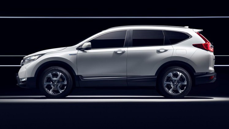Honda toont als voorloper op de nieuwe CR-V een prototype met hybride aandrijving.