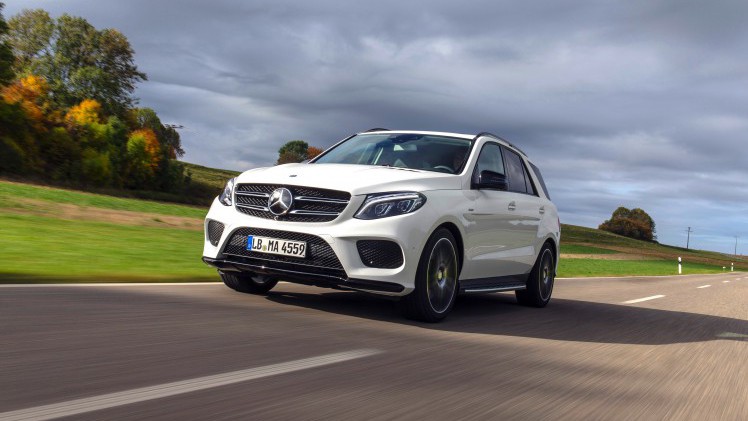 Een derde AMG-uitvoering voor de GLE. Naast de 63 met 557 pk en de 63 S met 585 pk komt er nu de GLE 450 AMG 4Matic met 367 pk.