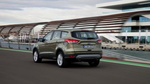 In navolging van de Ford Focus krijgt ook de Kuga de beschikking over een nieuwe generatie motoren. Zo wordt de 1.6 liter turbobenzine alweer vervangen door een nieuwe 1.5 liter Ecoboost.