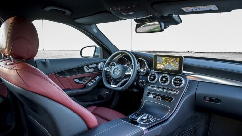 Mercedes heeft twee nieuwe modellen aan het gamma van de C-klasse toegevoegd: de C250 en C250 BlueTEC. Die laatste komt met een CO2-uitstoot van 109 g/km in aanmerking voor 20% bijtelling.