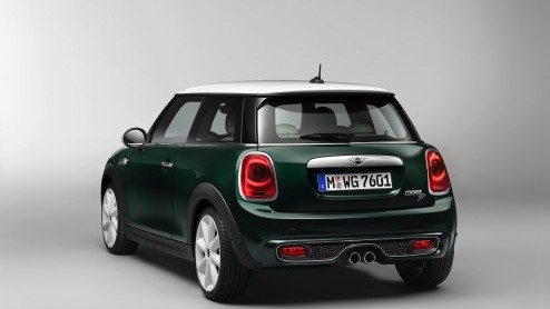 Vanaf volgende maand gaat Mini het motorenaanbod van de driedeurs hatchback uitbreiden. Zo wordt er een nieuwe Cooper SD-variant aan het gamma toegevoegd, alsmede een nieuwe instapper, One First.