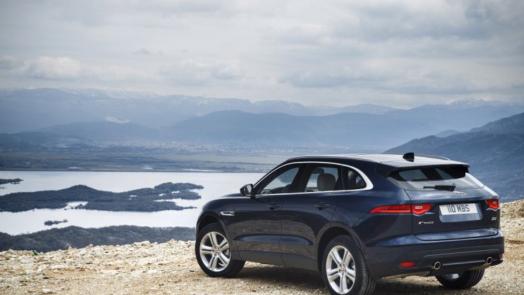 Jaguar presenteert nieuwe motoren en verschillende updates voor de XE, XF en F-Pace. De Ingenium-motorenfamilie wordt uitgebreid, net als de optielijsten van de autos.