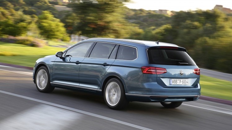 Nieuwe motoren voor Volkswagen Passat met onder meer 1.4 TSI ACT 150 pk en 2.0 TDI 190 pk met 20% bijtelling. Prijzen beginnen bij 37.050 euro.