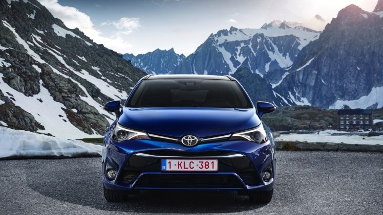 Autotest Toyota Avensis 1.6 D-4D Touring Sports met het faceliftmodel van de Avensis en de zuinige BMW-diesel die in aanmerking komt voor 20% bijtelling.