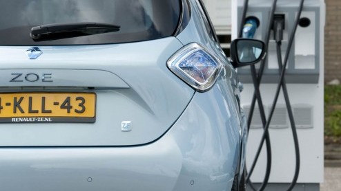 Nieuwe 43 kW AC-snelladers voor Renault ZOE in aanbouw.