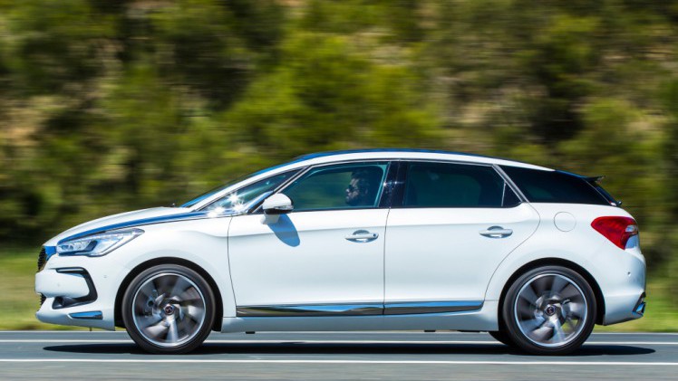 Nieuwe DS Connect Nav met Mirrorscreen en Apple CarPlay voor nieuwe DS5.