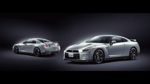 Nissan GT-R voor modeljaar 2015 aangekondigd, samen met de GT-R Track Edition by NIsmo en de 45th Anniversary Limited Edition voor Japan.
