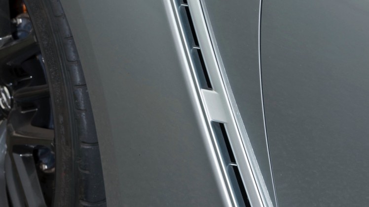 AutoVandaag deed een rijtest met de vernieuwde 2017 Nissan GT-R. Deze keer meer optische dan technische aanpassingen. Hoe pakt dat uit voor de verpletterende GT-R?