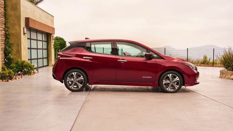 Nissan lanceert op de IAA de tweede generatie Leaf met een grotere actieradius en compleet nieuwe carrosserievorm.