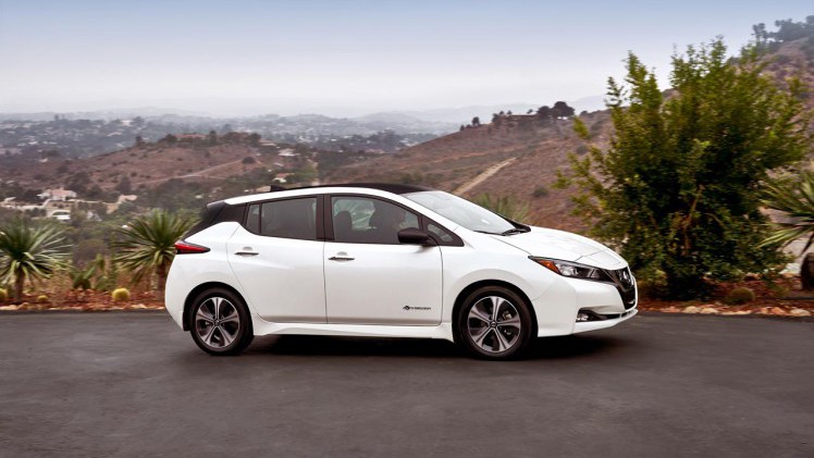 Nissan lanceert op de IAA de tweede generatie Leaf met een grotere actieradius en compleet nieuwe carrosserievorm.