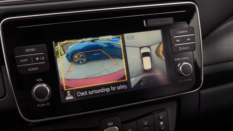 Nissan lanceert op de IAA de tweede generatie Leaf met een grotere actieradius en compleet nieuwe carrosserievorm.