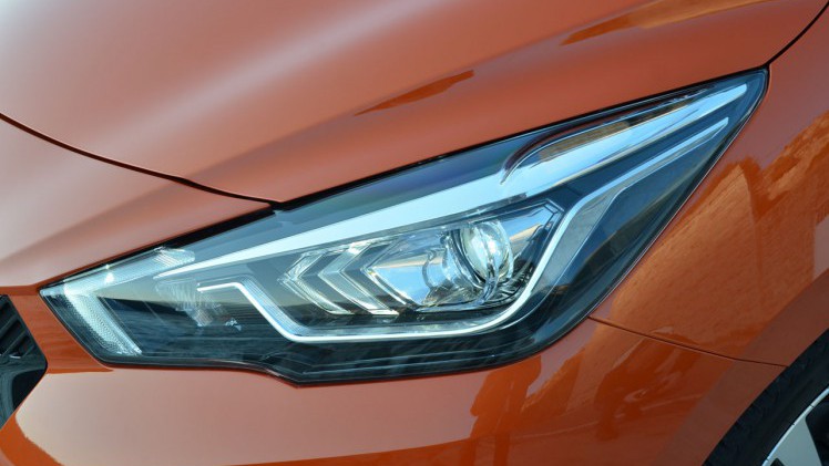 Nissan komt met de Micra terug in het B-segment en presenteert zich daar met een origineel ogend vijfderus model. AutoVandaag ging met de nieuweling op stap.