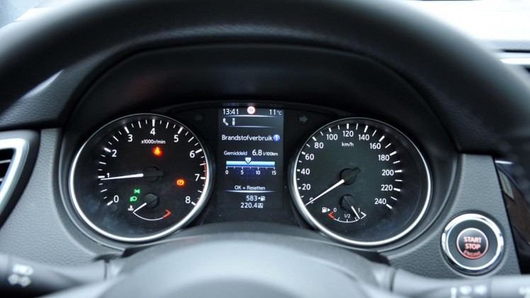 Nissan heeft de succesvolle Qashqai een facelift gegeven. De auto toont stoerder en krijgt elektronische toevoegingen met onder meer ProPilot.