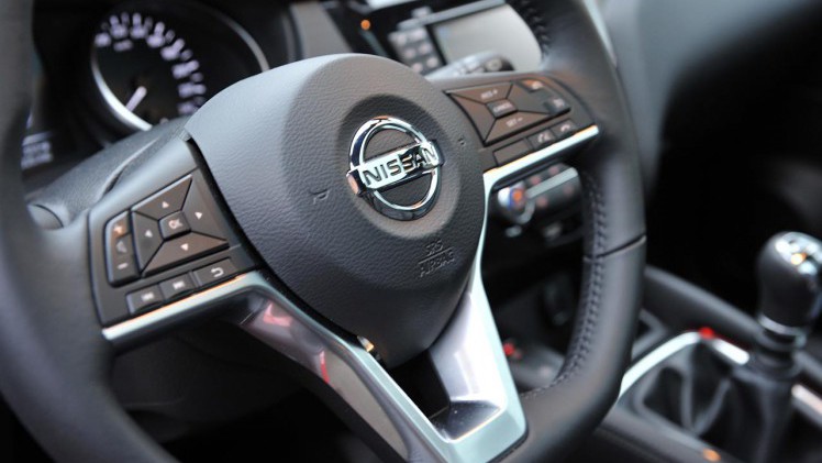 Nissan heeft de succesvolle Qashqai een facelift gegeven. De auto toont stoerder en krijgt elektronische toevoegingen met onder meer ProPilot.