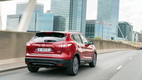 Autotest Nissan Qashqai 1.2 DIG-T. Eerste generatie Qashqai heeft Nissan geen windeieren gelegd.De crossover heeft werkelijk alle verwachtingen overtroffen. Heeft tweede generatie ook deze potentie?
