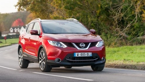 Autotest Nissan Qashqai 1.2 DIG-T. Eerste generatie Qashqai heeft Nissan geen windeieren gelegd.De crossover heeft werkelijk alle verwachtingen overtroffen. Heeft tweede generatie ook deze potentie?