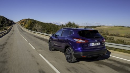 Autotest Nissan Qashqai 1.2 DIG-T. Eerste generatie Qashqai heeft Nissan geen windeieren gelegd.De crossover heeft werkelijk alle verwachtingen overtroffen. Heeft tweede generatie ook deze potentie?