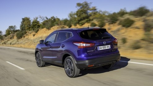 Autotest Nissan Qashqai 1.2 DIG-T. Eerste generatie Qashqai heeft Nissan geen windeieren gelegd.De crossover heeft werkelijk alle verwachtingen overtroffen. Heeft tweede generatie ook deze potentie?