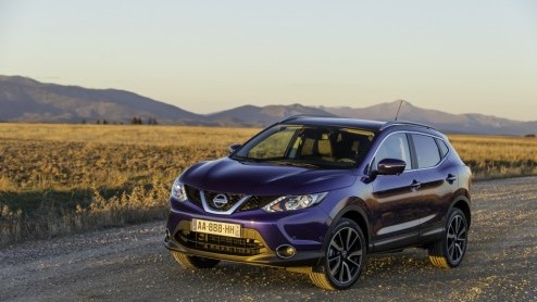 Autotest Nissan Qashqai 1.2 DIG-T. Eerste generatie Qashqai heeft Nissan geen windeieren gelegd.De crossover heeft werkelijk alle verwachtingen overtroffen. Heeft tweede generatie ook deze potentie?