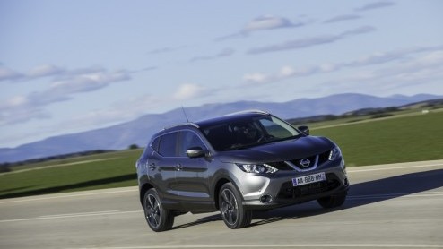 Autotest Nissan Qashqai 1.2 DIG-T. Eerste generatie Qashqai heeft Nissan geen windeieren gelegd.De crossover heeft werkelijk alle verwachtingen overtroffen. Heeft tweede generatie ook deze potentie?