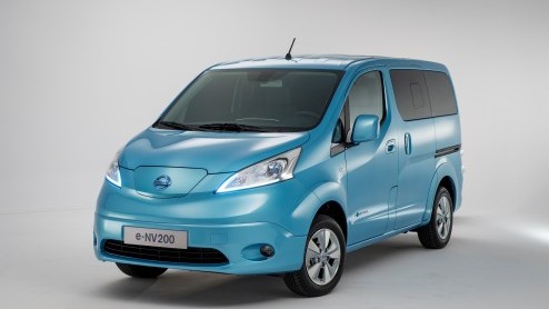 Nissan e-NV200 elektrische bestelauto gaat in de verkoop vanaf 20.578 euro. De personenversie introduceert Nissan onder de naam Evalia.