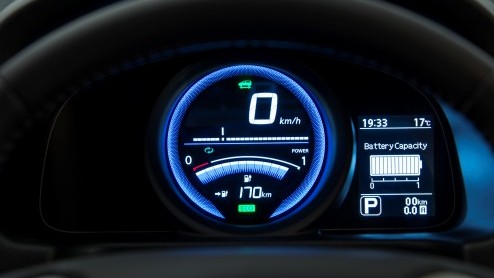 Nissan e-NV200 elektrische bestelauto gaat in de verkoop vanaf 20.578 euro. De personenversie introduceert Nissan onder de naam Evalia.