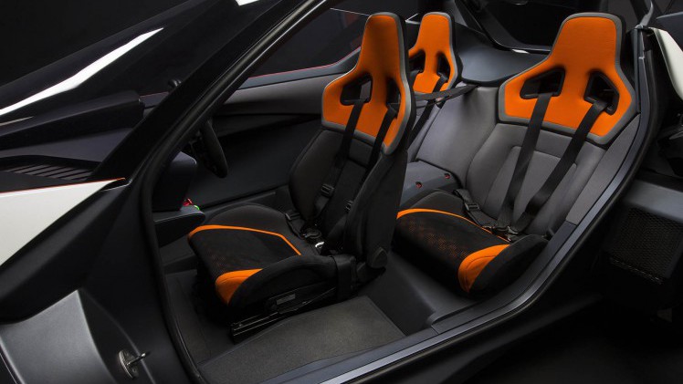 Nissan presenteert de elektrische auto voor autoliefhebbers. Geen Tesla maar de BladeGlider Concept.