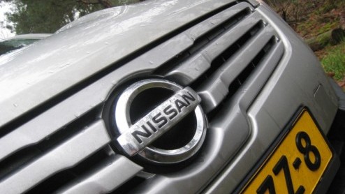 Nissan heeft met de Qashqai een schot in de roos. De stoere strakke looks, hoge zit en complete uitrusting maken m uitermate populair. Voor net dat beetje meer  ruimte en zitplaatsen, welteverstaan
